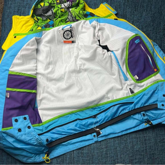 Aperture Snowboarding Jacket in Light Blue Yellow - Picture 4 of 11